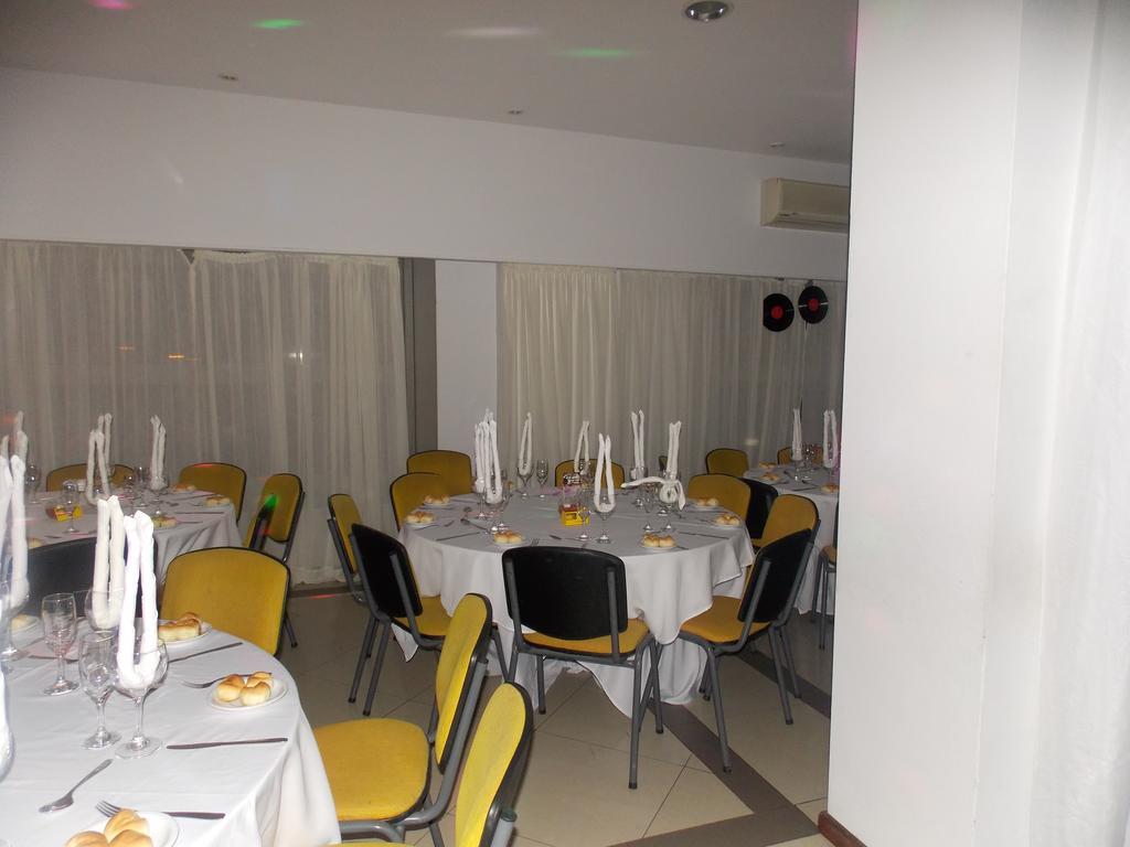 Hotel Casino Carmelo Kültér fotó